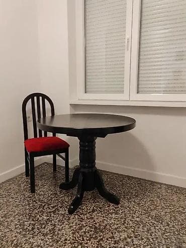 Trpezarijski sto U našoj ponudi možete pronaći trpezarijski nameštaj na lalafo.rs Trpezarijski sto U našoj ponudi možete pronaći trpezarijski nameštaj