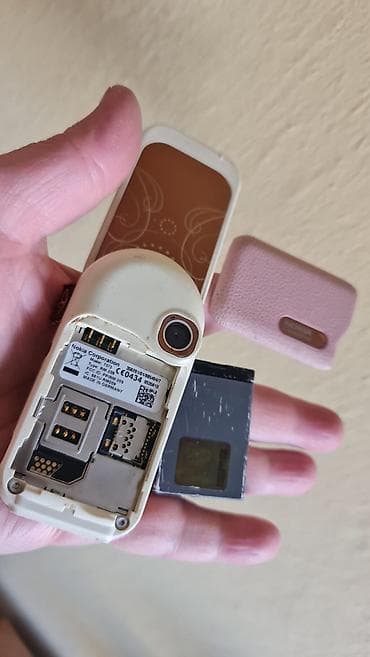 kom sa etiketom: Sony Ericsson bar telefon sa numeričkom tastaturom i QuickShare at lalafo.rs — 7 kom sa etiketom: Sony Ericsson bar telefon sa numeričkom tastaturom i QuickShare — 7