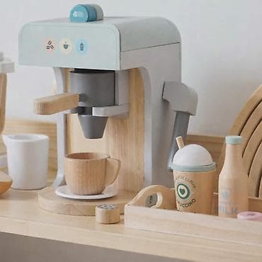 Kids’ Toy Figures: Drveni aparat za kafu za decu – set sa dodacima ☕ Preslatki drveni at lalafo.rs — 3 Kids’ Toy Figures: Drveni aparat za kafu za decu – set sa dodacima ☕ Preslatki drveni — 3