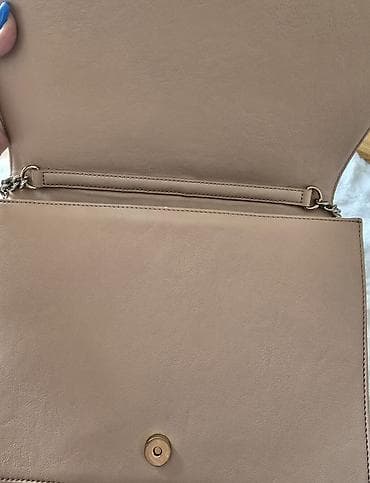 Elisabetta FRANCHI original torba, kao pismo, ima masivan lanac. 30 cm at lalafo.rs — 6 Elisabetta FRANCHI original torba, kao pismo, ima masivan lanac. 30 cm — 6