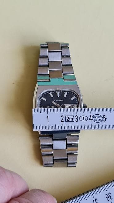 Sat Slava Automatic, mehanički automatik sa 27 rubina. - Kućište at lalafo.rs — 10 Sat Slava Automatic, mehanički automatik sa 27 rubina. - Kućište — 10