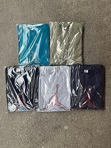 Muške majice M,L,XL,XXL veličine saljemo minimum 3 komada po vašem na lalafo.rs — 4 Muške majice M,L,XL,XXL veličine saljemo minimum 3 komada po vašem — 4