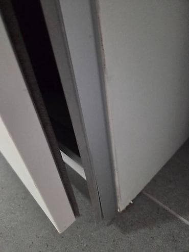 Klizni garderober – bele boje Orman je visine 201cm, 56cm dubina i na lalafo.rs — 4 Klizni garderober – bele boje Orman je visine 201cm, 56cm dubina i — 4