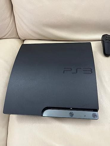 Sony PlayStation 3 Slim konzola (PS3) U paketu: - PS3 Slim konzola u na lalafo.rs — 4 Sony PlayStation 3 Slim konzola (PS3) U paketu: - PS3 Slim konzola u — 4