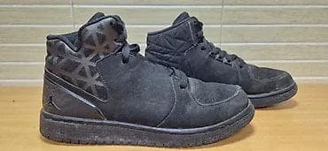 Nike Air Jordan 1 (br.39) patike su u dobrom stanju kao što se vidi i na lalafo.rs — 3 Nike Air Jordan 1 (br.39) patike su u dobrom stanju kao što se vidi i — 3