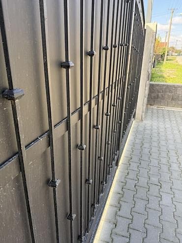 Kapija široka 4 m, visoka 2,30 m - Tip: Dvokrilna dvorišna kapija - na lalafo.rs — 5 Kapija široka 4 m, visoka 2,30 m - Tip: Dvokrilna dvorišna kapija - — 5