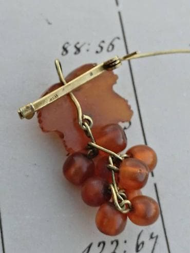 Sport & Hobby: Vintage Broš Baltic Amber POZLATA Baltički ćilibar Vintage iz 1970-ih at lalafo.rs — 5 Sport & Hobby: Vintage Broš Baltic Amber POZLATA Baltički ćilibar Vintage iz 1970-ih — 5