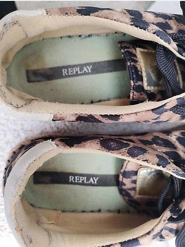 Original Replay satenske espadrile br. 38.
U odlicnom stanju na lalafo.rs — 4 Original Replay satenske espadrile br. 38.
U odlicnom stanju — 4