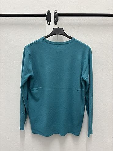 Džemper sa okruglim izrezom – lagani pletivo - Model: klasičan na lalafo.rs — 2 Džemper sa okruglim izrezom – lagani pletivo - Model: klasičan — 2