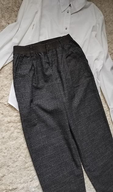ZARA pantalone u velicini XS. Perfektno stanje ☆ na lalafo.rs — 2 ZARA pantalone u velicini XS. Perfektno stanje ☆ — 2