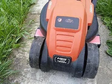 1. FLYMO MULTIMO 2-62. Ispravna nema korpu. 2. Black &Decker E na lalafo.rs — 9 1. FLYMO MULTIMO 2-62. Ispravna nema korpu. 2. Black &Decker E — 9