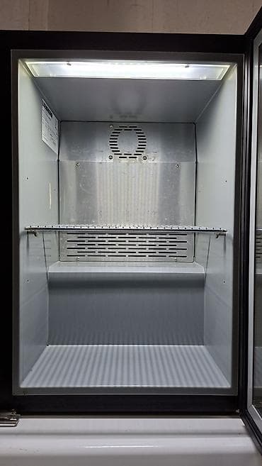 Mini rashladna vitrina Liebherr – Strongbow brendiranje - Kompaktna na lalafo.rs — 5 Mini rashladna vitrina Liebherr – Strongbow brendiranje - Kompaktna — 5