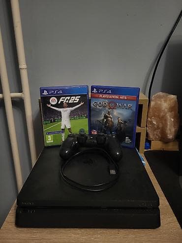 PlayStation 4 Slim konzola (Sony) sa dodatnom opremom i igrama. U at lalafo.rs — 2 PlayStation 4 Slim konzola (Sony) sa dodatnom opremom i igrama. U — 2