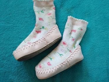 Patofne HM za bebe devojčice
Veličina 22-23
Ocuvane. kožno gazište na lalafo.rs — 1 Patofne HM za bebe devojčice
Veličina 22-23
Ocuvane. kožno gazište — 1