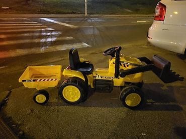 Dečiji traktor na sa kašikom i prikolicom - Model JCX “Heavy Card” na lalafo.rs Dečiji traktor na sa kašikom i prikolicom - Model JCX “Heavy Card”