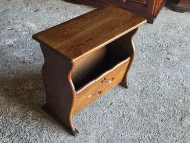 Dressers: Drvena polica/stalak za novine i časopise - Materijal: puno drvo at lalafo.rs — 1 Dressers: Drvena polica/stalak za novine i časopise - Materijal: puno drvo — 1