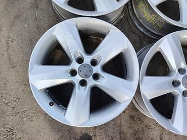 Transport: Alu felne R17 Alfa Romeo 5x110
Et35 71x17H2 at lalafo.rs — 4 Transport: Alu felne R17 Alfa Romeo 5x110
Et35 71x17H2 — 4