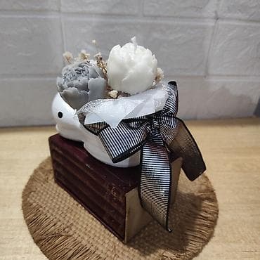 Mini buket mirisnih svećica u keramickoj cipelici. Rucno radjeno od na lalafo.rs — 2 Mini buket mirisnih svećica u keramickoj cipelici. Rucno radjeno od — 2