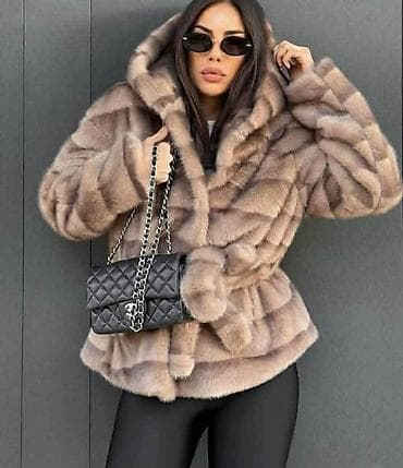 Ženska bunda sa kapuljačom – kratki model - Materijal: mekano na lalafo.rs — 1 Ženska bunda sa kapuljačom – kratki model - Materijal: mekano — 1