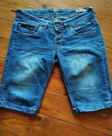 Teksas bermude br 38 u super stanju. Akcija! To je vel. m na lalafo.rs Teksas bermude br 38 u super stanju. Akcija! To je vel. m