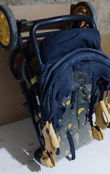 Dečija kolica – Chicco, tamnoplava sa žutim detaljima - Tip na lalafo.rs — 8 Dečija kolica – Chicco, tamnoplava sa žutim detaljima - Tip — 8