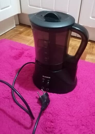 Aparat za kafu
Samo je par puta korišćen, bukvalno nov na lalafo.rs Aparat za kafu
Samo je par puta korišćen, bukvalno nov