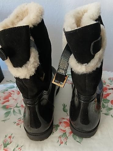 Gumene nove sa pravim krznom kupljene u italiji na lalafo.rs — 2 Gumene nove sa pravim krznom kupljene u italiji — 2