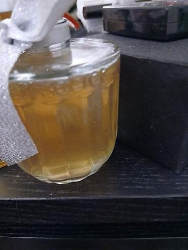 Jednom prsnuto. komplet body mist i parfem sa sljokicama. wumen na lalafo.rs Jednom prsnuto. komplet body mist i parfem sa sljokicama. wumen