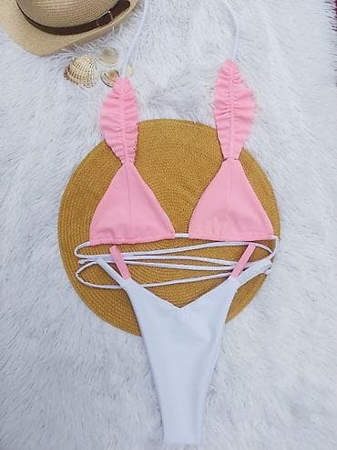 Dvodeleni kupaći kostim – trokutasti bralet i visokokrojen donji deo na lalafo.rs Dvodeleni kupaći kostim – trokutasti bralet i visokokrojen donji deo