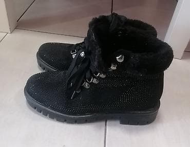 Presavrsene, prepune cirkona Br 38 Obuvene samo par puta Besprekorne na lalafo.rs — 3 Presavrsene, prepune cirkona Br 38 Obuvene samo par puta Besprekorne — 3