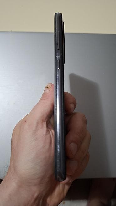 dve suknje po: Samsung Galaxy A52s 5G – komplet sa originalnom kutijom - Ekran: 6.5" at lalafo.rs — 8 dve suknje po: Samsung Galaxy A52s 5G – komplet sa originalnom kutijom - Ekran: 6.5" — 8