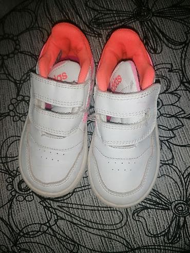 Adidas patike za devojcice vel.24, unutrasnje gaziste 15 cm u odlicnom na lalafo.rs — 4 Adidas patike za devojcice vel.24, unutrasnje gaziste 15 cm u odlicnom — 4