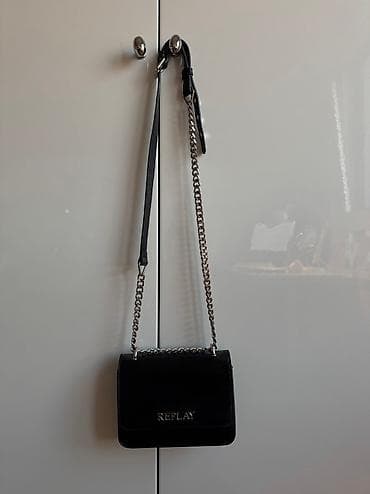 Replay mala kozna crna replay torbica at lalafo.rs — 2 Replay mala kozna crna replay torbica — 2