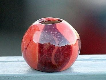 kom sa etiketom: Vintage APPLE VASE handmade porcelan MID-CENTURY. MID-CENTURY at lalafo.rs — 4 kom sa etiketom: Vintage APPLE VASE handmade porcelan MID-CENTURY. MID-CENTURY — 4