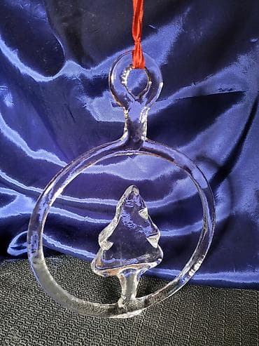 Home Decor: Ukraz nov za na prozor hvatac sunca Kosta Boda Svedska iz 70ih.god at lalafo.rs — 7 Home Decor: Ukraz nov za na prozor hvatac sunca Kosta Boda Svedska iz 70ih.god — 7