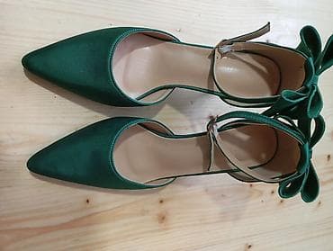 Elegantne ženske salonke u smaragdno zelenoj boji. - Materijal: saten na lalafo.rs — 1 Elegantne ženske salonke u smaragdno zelenoj boji. - Materijal: saten — 1