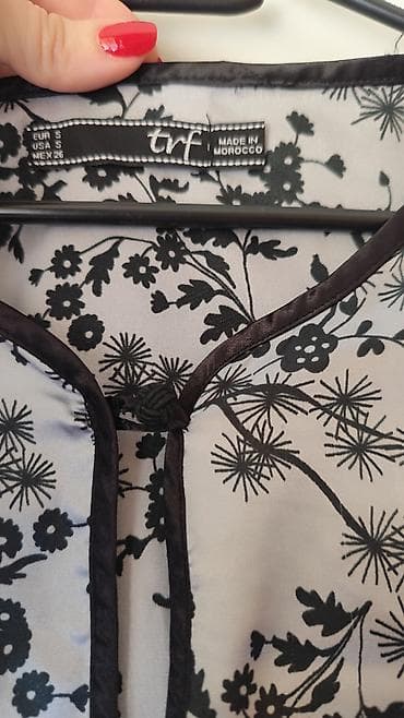 ⚪Zara haljina S( kao svilena) ⚪Prelepa, jako efektna, lep dezen sa na lalafo.rs — 2 ⚪Zara haljina S( kao svilena) ⚪Prelepa, jako efektna, lep dezen sa — 2