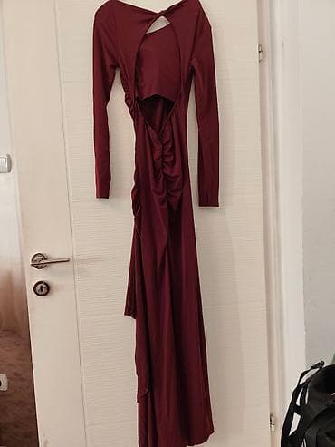 NOVO.Duga elegantna haljina u boji bordo vina - Model: duga haljina sa na lalafo.rs — 4 NOVO.Duga elegantna haljina u boji bordo vina - Model: duga haljina sa — 4