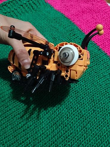 STEM Technics “Robotic Bee” – edukativni robot-set od 302 dela - na lalafo.rs — 3 STEM Technics “Robotic Bee” – edukativni robot-set od 302 dela - — 3