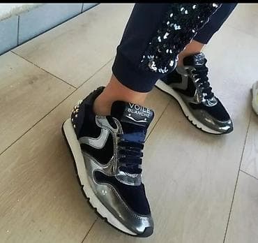 Voile blanch firmirane patike. Par puta nošene. Uvoz francuska na lalafo.rs — 6 Voile blanch firmirane patike. Par puta nošene. Uvoz francuska — 6