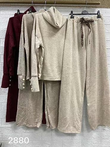 Kompleti sa kapuljacom
Cena 2700
Uni vel.
V/021 na lalafo.rs — 5 Kompleti sa kapuljacom
Cena 2700
Uni vel.
V/021 — 5