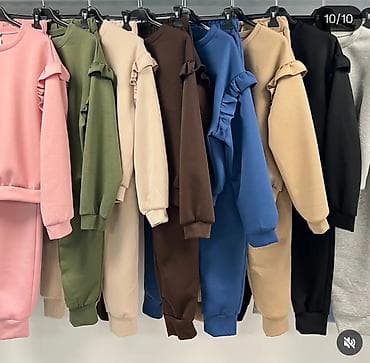 Komplet gornji i donji deo sa elastinom.Bluza sa karnerom na na lalafo.rs Komplet gornji i donji deo sa elastinom.Bluza sa karnerom na