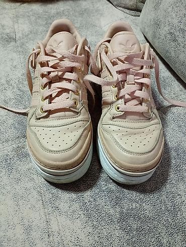 Adidas patike – model Forum (platforma) - Boja: svetlo roze/bež sa na lalafo.rs — 1 Adidas patike – model Forum (platforma) - Boja: svetlo roze/bež sa — 1