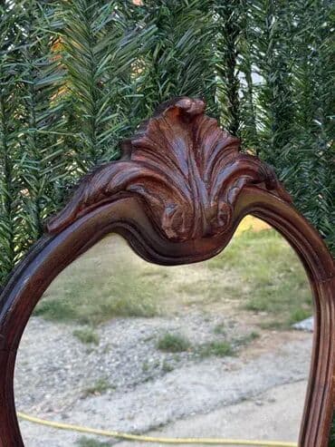 Stilske konzole: Stilska konzola sa ogledalom - ODLIČNO STANJE - MOGUĆ PREVOZ U na lalafo.rs — 2 Stilske konzole: Stilska konzola sa ogledalom - ODLIČNO STANJE - MOGUĆ PREVOZ U — 2