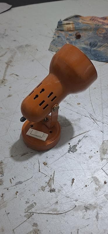 Svetiljka za montažu na zid ili sto. na vise komada dogovor na lalafo.rs — 2 Svetiljka za montažu na zid ili sto. na vise komada dogovor — 2