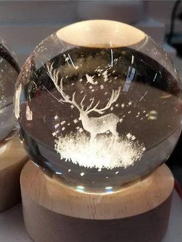 za svaki dan: SVETLECA SNEZNA KUGLA - JELEN 2 Prelepa staklena kugla sa at lalafo.rs — 1 za svaki dan: SVETLECA SNEZNA KUGLA - JELEN 2 Prelepa staklena kugla sa — 1