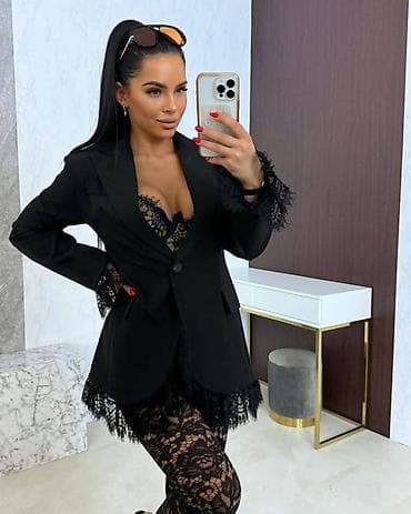 Blazers: 💫Elegantni crni blejzer sa čipkom
3300 din at lalafo.rs — 1 Blazers: 💫Elegantni crni blejzer sa čipkom
3300 din — 1