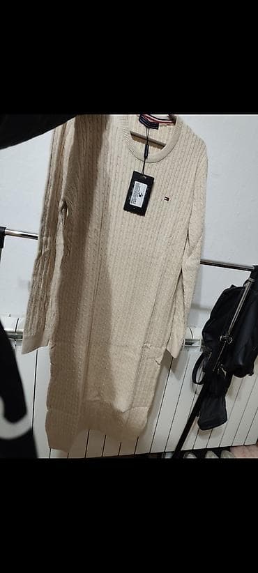 Tommy Hilfiger ženska pletena haljina/džemper-haljina - Model na lalafo.rs — 2 Tommy Hilfiger ženska pletena haljina/džemper-haljina - Model — 2