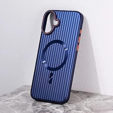 Tvrda torbica sa teksturom. Glatki mat finiš pomaže u otpornosti na at lalafo.rs — 1 Tvrda torbica sa teksturom. Glatki mat finiš pomaže u otpornosti na — 1