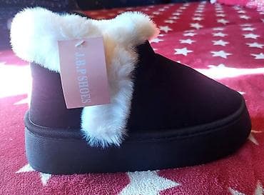 Ugg obuća 38, bоја - Crna na lalafo.rs — 1 Ugg obuća 38, bоја - Crna — 1